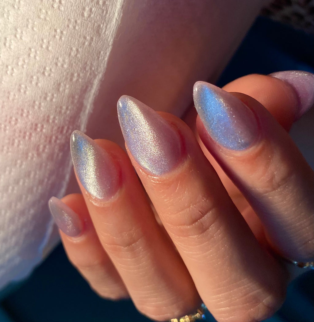 Glitters cat eye Nails